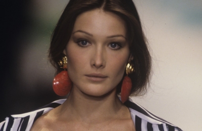 Foto/ Carla Bruni për Bella Hadid: ''Kam një vajzë ilegale"