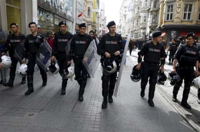 Turqia arreston edhe 150 ushtarë për "lidhje" me Gulenin