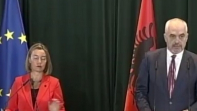 'Konspiracionisti' Rama çmendet në prani të Mogherinit, aludon për bashkëpunim të opozitës me forca anti BE