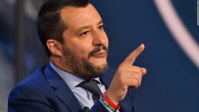 Salvini: "Anijet e bamirësisë shërbejnë për trafik emigrantësh"
