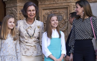 Sherr në familjen Mbretërore të Spanjës, Mbretëresha dhe Princesha debatojnë në publik