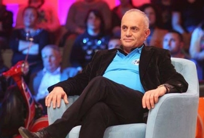 "Cila është data e republikës?!"