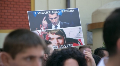 Dy vite nga vdekja e Arditit/ Flet xhaxhai i tij : Vranë një fëmijë 17-vjeç, ikën e pinë kafe