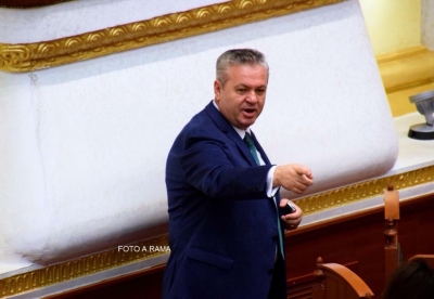Tiranë-Durrës 615 mijë euro, Murrizi: Të babëzitur, me mermer do e shtrojnë?