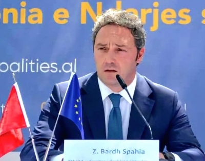 Bardh Spahia: Në Shkodër të gjithë këndojnë thotë "vegla" e Ramës në bashkinë Shkodër, Beci!