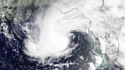 Alarm dhe evakuime në Florida, afrohet stuhia "Alberto"