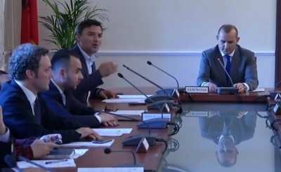 Debate edhe tek Ligjet/ Alibeaj - deputetëve të PS: Kush s'është përfshirë në krim, s'ka pse...