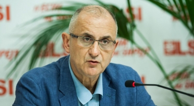 BE në Tiranë, që e 'do' Shqipërinë më shumë se shqiptarët vetë