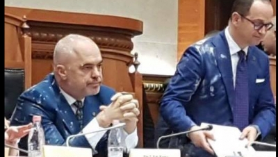 Klevis Balliu i hedh miell në fytyrë Ramës, vjen hakmarrja komuniste e Ruçit