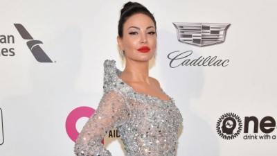 Bleona Qereti elegante në ceremoninë e çmimeve "Oscar"