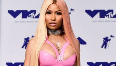 Nicki Minaj 'thyen' rrjetin, shfaqet provokuese