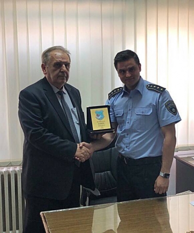 Komandanti i Stacionit Policor në Dibër, Argëtim Vojnika dhe kryekomunari Lata: Të rrisim bashkëpunimin