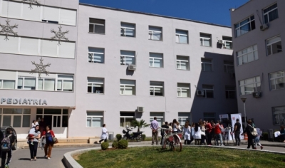 Spitali detyrohet nga gjykata që t'i japë shërbim pacientes
