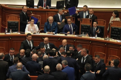 "Shoku Gramoz, ç’janë këto fletërrufe edukuese?"