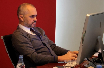 "Po të vjen fundi"/ Qytetarët masakrojnë Ramën ne Facebook