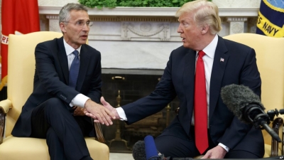 Trump takohet me Sekretarin e Përgjithshëm të NATO-s, bien dakord për fuqizimin e Aleancës