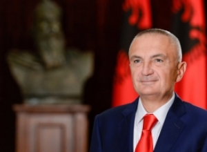 Presidenti Meta: Shqiptarët në Mal të Zi do kremtojnë festat me simbolet kombëtare