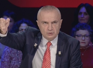 Meta dekreton me rezerva ligjin "Për buxhetin e vitit 2020"